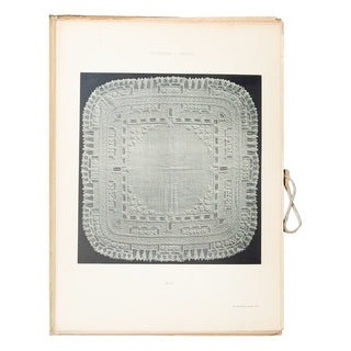 COLLECTION A. LESCURE – Mouchoirs brodés, Milieu du dix-neuvième siècle. 1920.